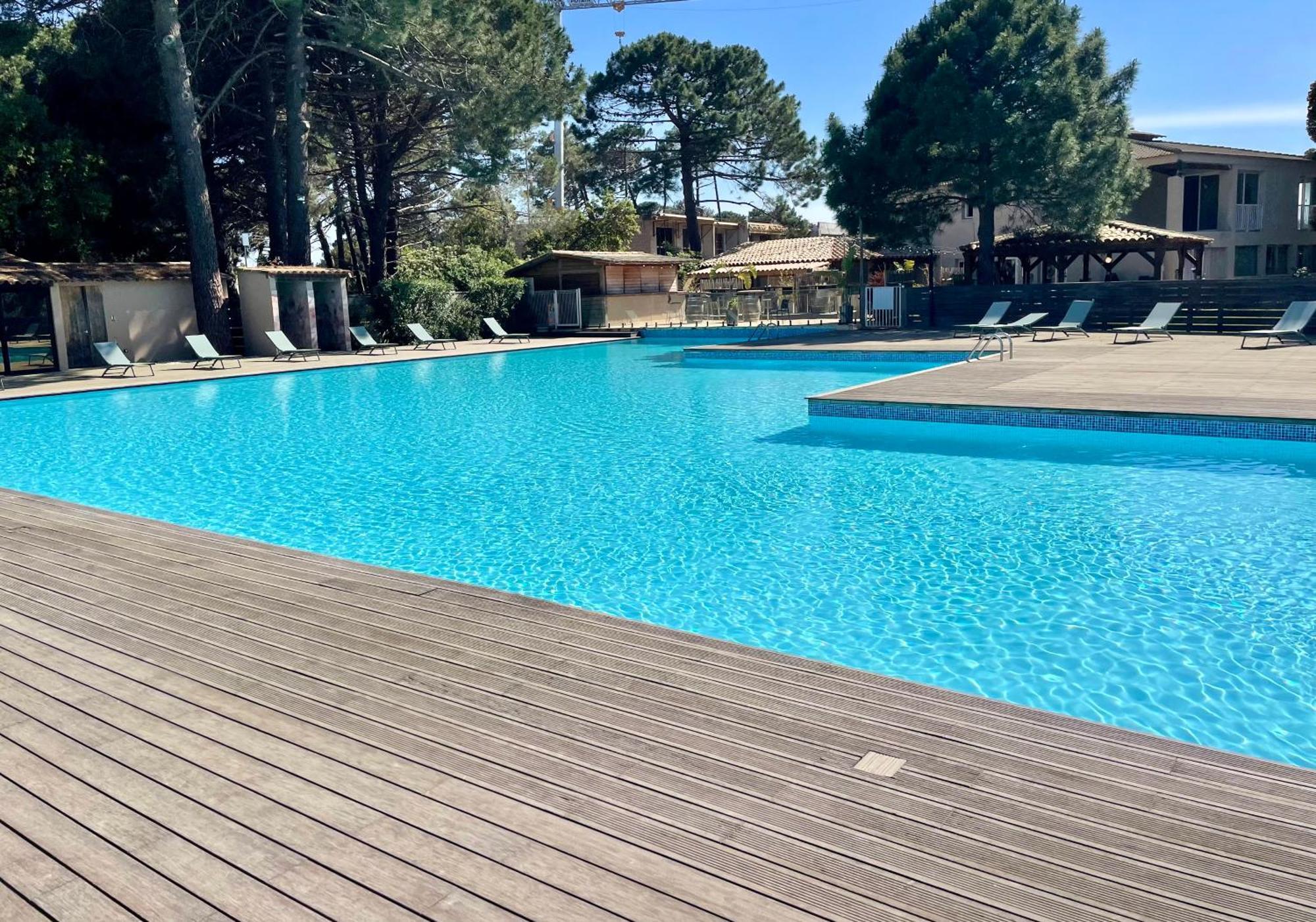 Cala Rossa By Sarai, Apt T2 4 Personnes, Dans Residence Hoteliere Avec Piscine Lecci Exterior foto